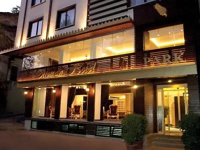 فندق Ottoman Park 4*