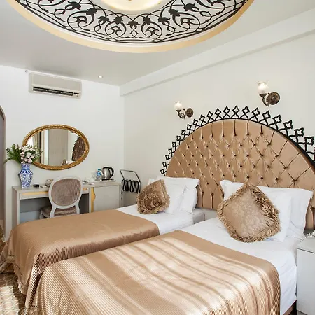 מלון Ottoman Park 4*