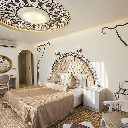 מלון Ottoman Park 4*